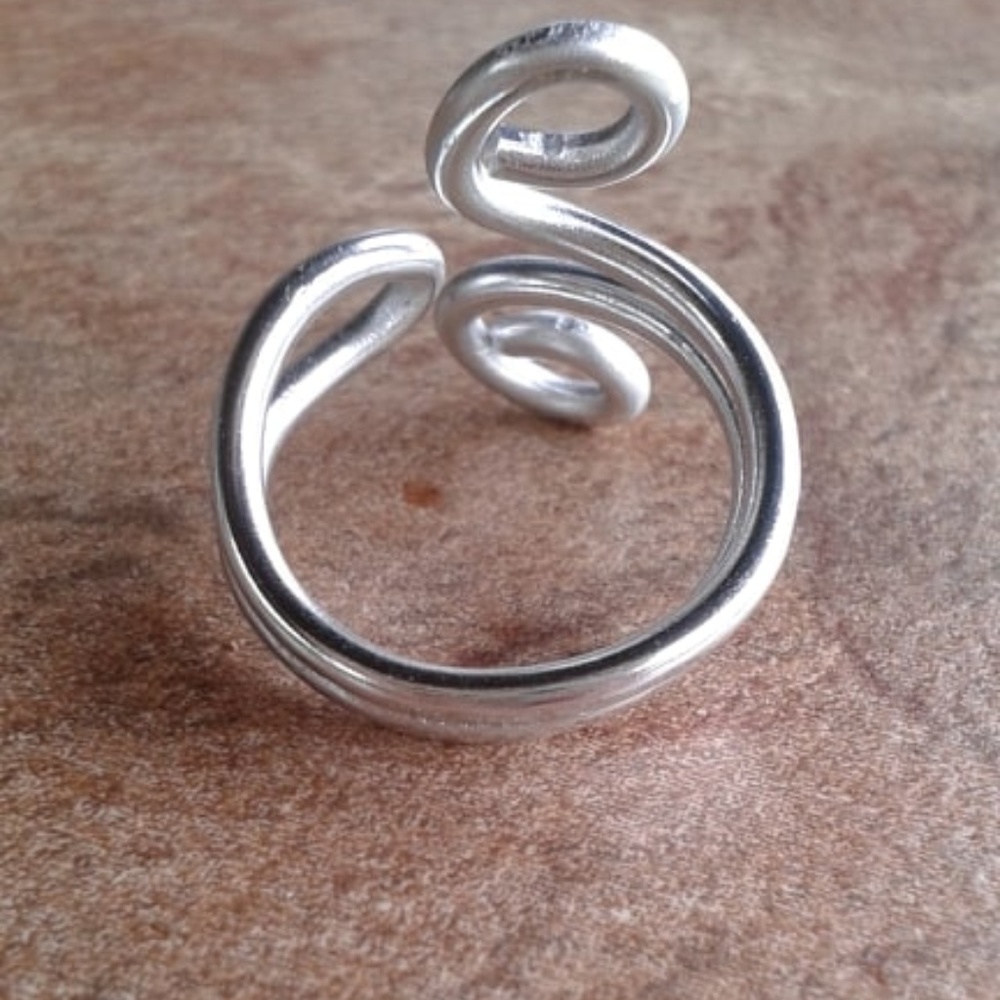 Wire Ring - Picture 3 of 4